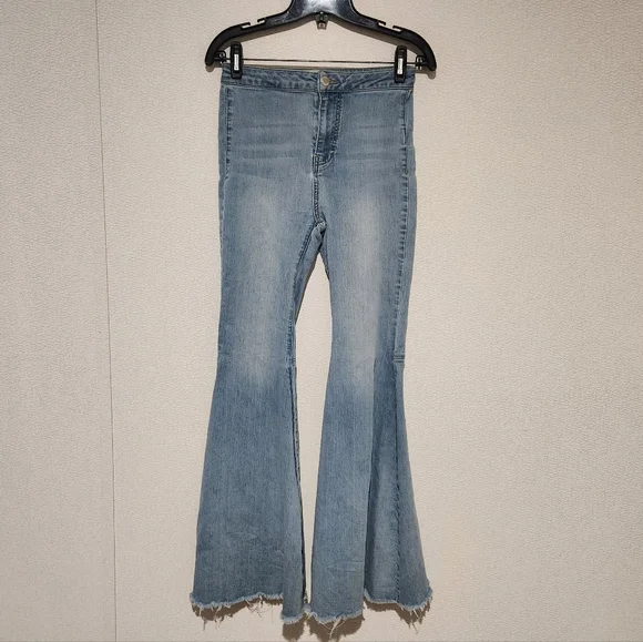 We The Free Just Float On Flare Jeans Womens Size 26 - Picture 1 of 6